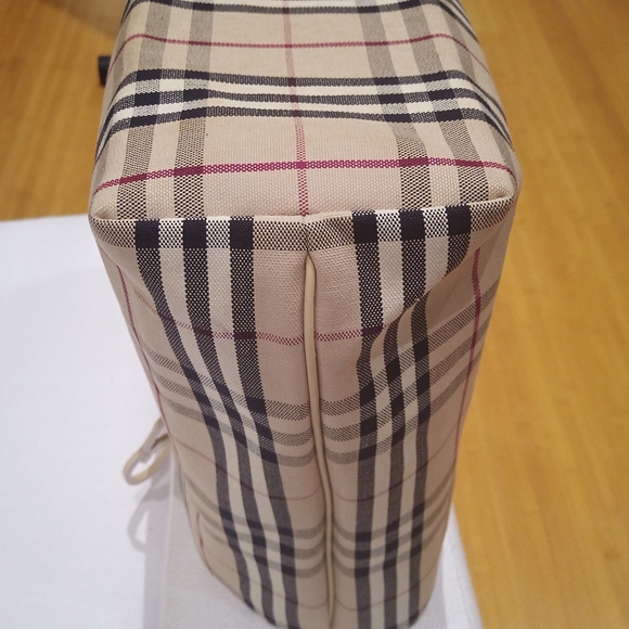 Fab! Rare NWT LARGE Burberry Novacheck Canvas & Leather Tote (Vintage Deadstock) - Picture 13 of 16